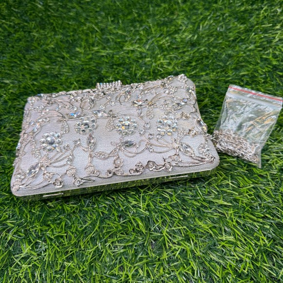 Unbranded Handbags - Rhinestone Evening Clutch Women Small Silver Excellent Floral Crystal